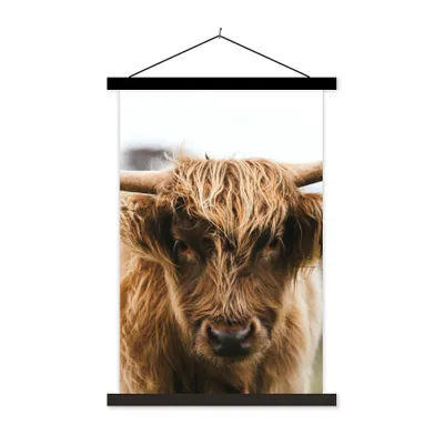 Produktbild von MuchoWow® Textilposter Schottischer Highlander - Kuh - Gras - Tiere - Natur 60x90 cm mit schwarzem Rahmen - Poster Wohnzimmer