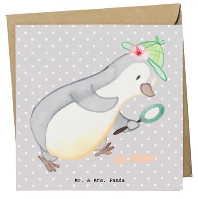 Produktbild von Mr. & Mrs. Panda Grußkarte Detektivin Herz - Grau Pastell - Geschenk, Klappkarte, Spurensuche, Agentin, Verdächtig, anlasskarte, Privatdetektei, Glückwunschkarte, Suche