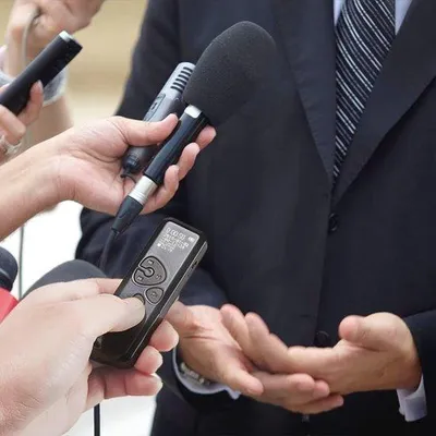 Obrázok produktu pre Mini diktafón – prenosný záznamový prístroj s HD kvalitou zvuku pre kanceláriu a konferencie