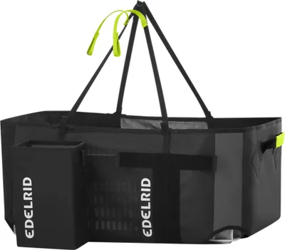 Schwarze Setter Bag von Edelrid; geeignet für Kletterwandbau und Klettergriffe; mit zwei Griffen und einem seitlichen Fach.