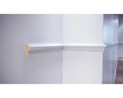 Obrázek produktu pro Nástěnná lišta LB21 22 x 55 x 2000 mm bílá