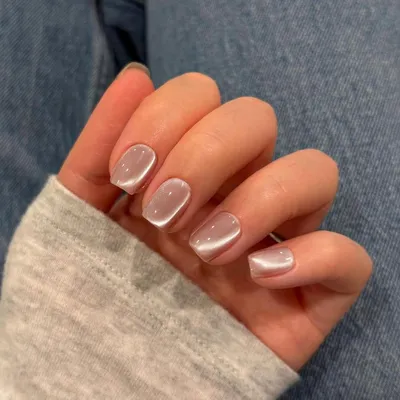 Image de Ensemble de 30 faux ongles à coller, couleur nude avec paillettes, forme courte et carrée, en gel souple, avec coussinets adhésifs et lime