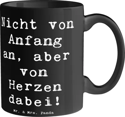 Produktbild von Mr. & Mrs. Panda Kaffeebecher Spruch Adoptivkind von Herzen - Schwarz - Geschenk, Liebe, Tasse, Familienbande, Jubiläen, Kaffeetasse, Becher, Trinkbecher, Familie