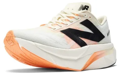 Productafbeelding van New Balance FuelCell SuperComp Elite V4 hardloopschoen voor dames, wit, EU 39 / US 8