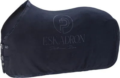 Produktbild von Eskadron Platinum Pure Abschwitzdecke. Flleccedecke " FLEECE STAMP " Farbe - navy Größe - 135cm