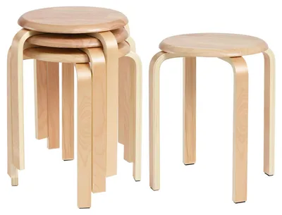 Productafbeelding van Set van 4 stapelbare houten stoelen, met antislipmat, in natuurlijke kleur, geschikt voor de keuken