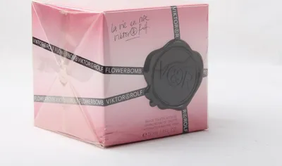 Imagen del producto de Viktor & Rolf Flowerbomb Eau de Toilette Sparkling La vie en rose, 50 ml