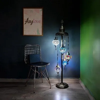 Image de Lampadaire turc avec 5 boules en verre mosaïque faites à la main - lampadaire oriental coloré
