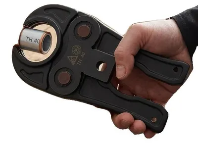 Obrázek produktu pro Krimpovací kleště, robustní ocelová konstrukce, precizní provedení, model TH40