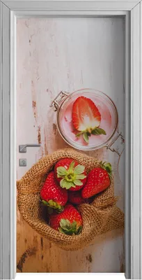 Produktbild von Tür Selbstklebende 90x210 cm Türfolie Türtapete Klebefolie - Erdbeeren Früchte auf Holz