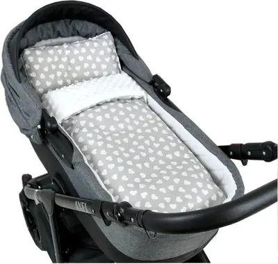Produktbild von BabyLux Babydecke MINKY PLÜSCH 75x60cm mit Kissen – Weiche Decke für Kinderwagen & Babyschale   MP95 - Weiß + Herz