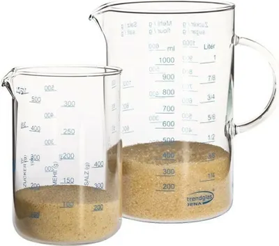 Produktbild von Set aus 2 Messbechern in den Größen 0,5L und 1 L für präzises Messen in der Küche