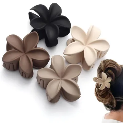 Produktbild von 4-teiliges Set Haarspangen mit floralem Design, große matte Oberfläche, geeignet für Frauen mit dickem und dünnem Haar.