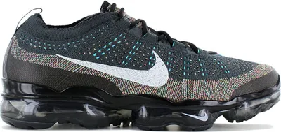 A single Nike Air VaporMax shoe is shown from the side against a white background.