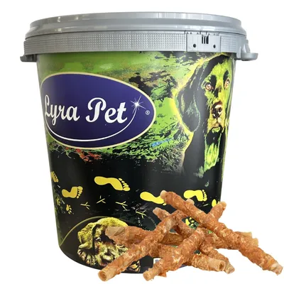 Produktbild von 5 kg Lyra Pet® Kaurollen mit Hühnerbrust ca. 30-34 cm in 30 L Tonne