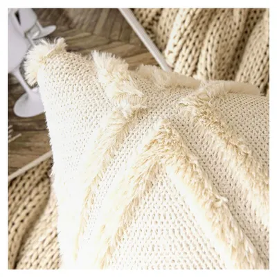 Produktbild von Weihnachten 2er Set Kissenbezug Zierkissen Wolle Samt Fellkissen Kissenhülle Kuschelkissen Boho Deko Kissen Flauschig Sofakissen Dekokissen für Sofa Schlafzimmer 40x40 cm Beige