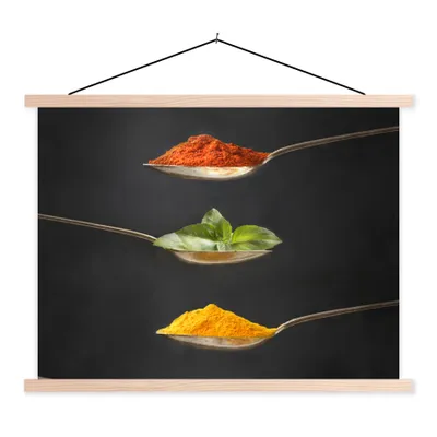 Produktbild von MuchoWow® Textilposter Kräuter - Löffel - Gewürze - Schwarz - Italienisch 150x113 cm mit holzfarbenen Rahmen - Poster