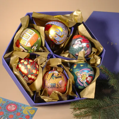Produktbild von Set aus 6 Weihnachtskugeln Christbaumkugeln «Leute von Prymachenko» kunsthandwerk
