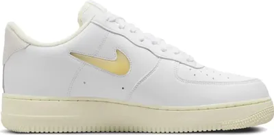 Produktbild von Schuhe Nike Air Force 1 '07 LX DC8894100