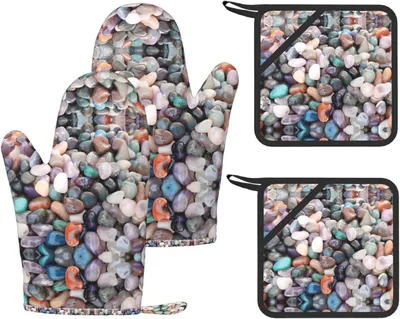 Produktbild von Buntes Küchen-Set mit hitzebeständigen Ofenhandschuhen und rutschfesten Unterlagen zum Backen