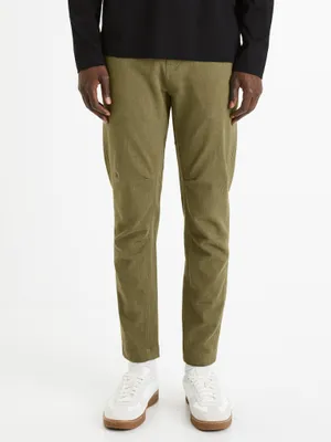 Produktbild von Celio Khakifarbene Herren-Cropped-Hosen von Fodamso 46