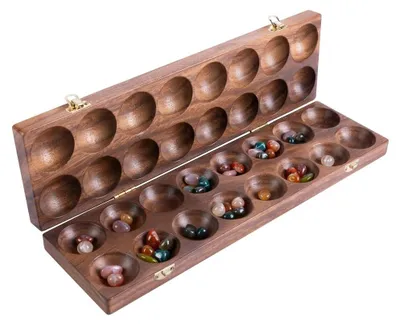Image de Jeu de mancala Engelhart Games en noyer avec 75 pierres précieuses, édition de luxe
