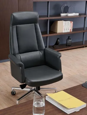 Immagine prodotto di Poltrona in ecopelle nera, comfort di seduta moderno ed elegante