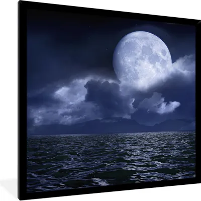 Produktbild von MuchoWow® Gerahmtes Poster Mond - Meer - Horizont 40x40 cm - Poster mit Schwarzem Bilderrahmen Wandposter Rahmen Foto Bilder - Mit Rahmen - Wanddekoration Schlafzimmer