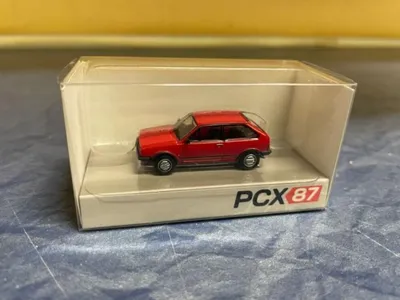 Produktbild von PCX Premium Classics PKW VW Polo II Coupe, rot, 1985 870200