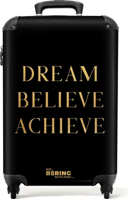 Produktbild von NoBoringSuitcases.com® Kufr Příruční zavazadlo na kolečkách Malý cestovní kufr na kolečkách - Citáty - Dream Believe Achieve - Zlatý - Černý - - Příruční velikost < 55x40x23 cm a 55x40x20 cm - Foto kufr - Příruční kufr - Palubní zavazadloKufr na příruční zavazadla 55x35x20 cm, 36L,