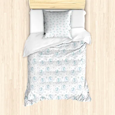 Produktbild von ABAKUHAUS Elefant Mantele, Tiere Herz-Stern, Milbensicher Allergiker geeignet mit Kissenbezügen, 135 cm x 200 cm - 80 x 80 cm, Baby Blue Cinnamon Weiß
