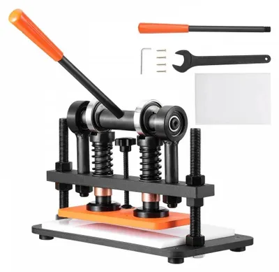 Produktbild von Manuelle Stanzmaschine für Leder – 1,5 Tonnen Druckkraft – 36 x 26 cm Arbeitsfläche – Stanzmaschine für Leder