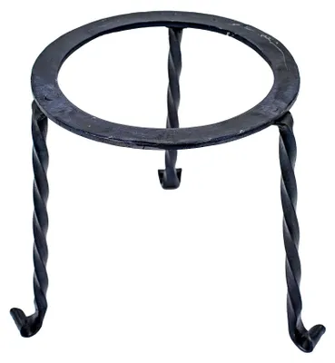 Produktbild von Handgeschmiedeter Pfannenknecht rund Dreibein für Feuerstelle, Ø ca. 20 cm, Höhe ca. 20 cm