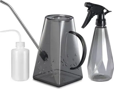 Productafbeelding van Famanu gieter, 1,4 liter, met spuitfles en drukbus - grijs