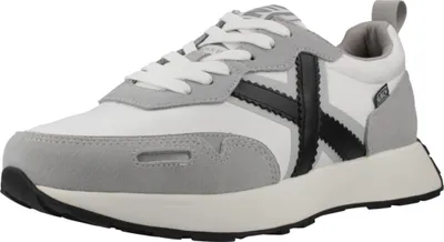 Image de Munich Sneakers 8907079 in Grey color size 43