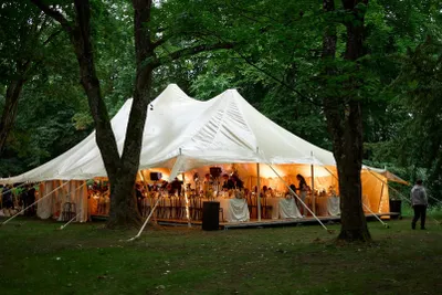 Produktbild von Event Hochzeit Outdoor Party Zelt Groß 12x26 m Petal Pole Weiß