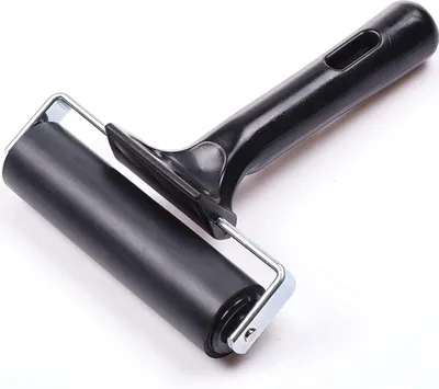 Produktbild von 4-Zoll-Gummi-Brayer-Roller für die Druckherstellung, ideal auch für Klebeanwendungen. (Originalfassung)