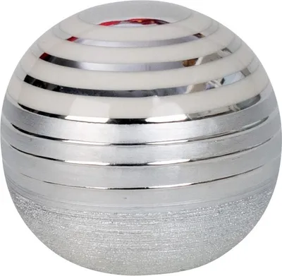 Produktbild von Moderne Deko Kugel Dekofigur aus Keramik weiß/silber 13x12 cm