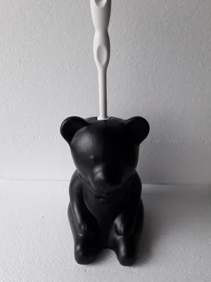 Produktbild von WC-Bürstengarnitur aus Keramik in Form eines Bäres schwarz