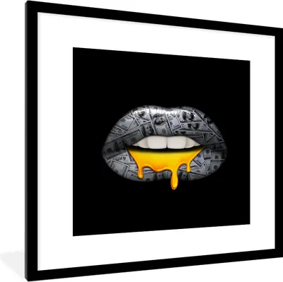Produktbild von MuchoWow® MuchoWow® Gerahmtes Poster Lippen - Geld - Schwarz und Weiß 40x40 cm - Poster mit zchwarzem Bilderrahmen - Poster - Plakat im Rahmen