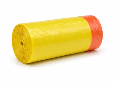 Zdjęcie produktu dla Worki na śmieci RyanPack z HDPE z sznurkiem – odporne na rozdarcia i wytrzymałe – 40 x 50 cm – 8 µ – żółte – 3000 sztuk (karton), Obraz wygenerowany przez AI