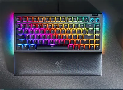 Zdjęcie produktu dla RAZER Klawiatura Razer BlackWidow V4 Gaming USB QWERTY US English Czarna