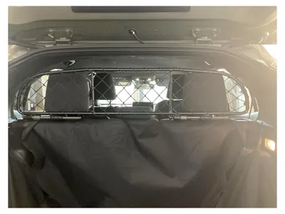 Produktbild von Trenngitter für Hunde und Gepäck im Toyota Yaris Cross