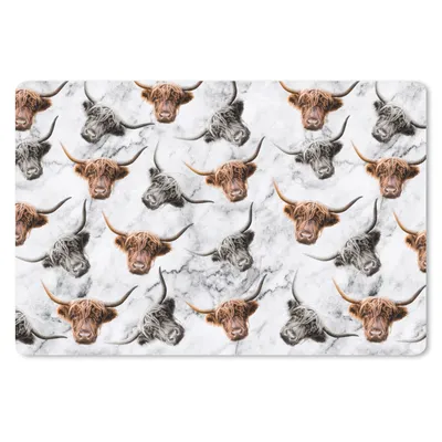 Produktbild von MuchoWow® Schreibtischunterlage Schottischer Highlander - Marmor - Tiere 60x40 cm - XXL Mauspad - Großes Mauspad