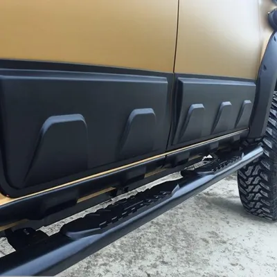 Zdjęcie produktu dla Boczna listwa ochronna drzwi do Isuzu D-Max 2012-2019 czarna 4 szt