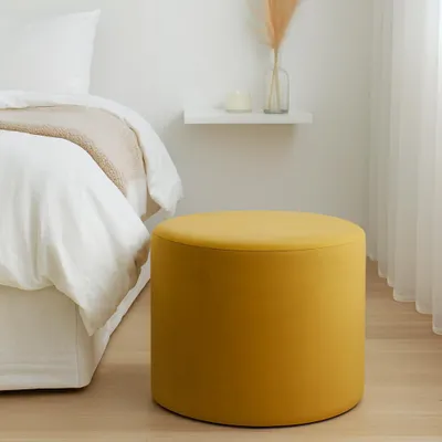 Produktbild von Gelber Samt‑Pouf 60×45 cm – Runder Sitzhocker / Fußhocker, KI-generiertes Bild