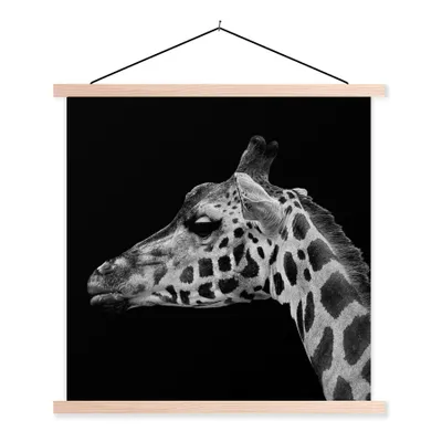 Produktbild von MuchoWow® Textilposter Tiere - Giraffe - Schwarz - Weiß 120x120 cm mit holzfarbenen Rahmen - Textil-Poster