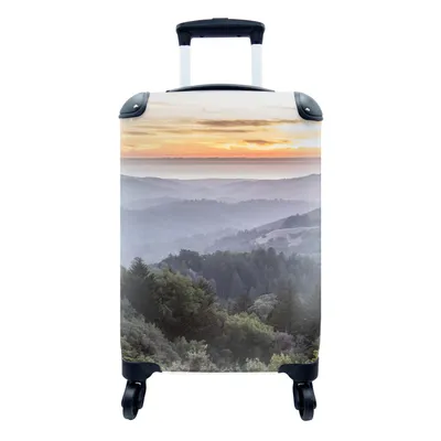 Produktbild von MuchoWow® Koffer Handgepäck Trolley Rollkoffer Kleine Reisekoffer mit 4 Rollen - Berge - Sonne - Wald - Landschaft - Cabin Size < 55x40x23 cm & 55x40x20 cm - Fotokoffer - Kabinenkoffer - Boardgepäck - Reise-Box - Reisekoffer - Reisegepäck - Koffer mit Bild - Trolley für Kinder