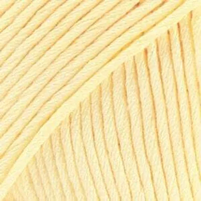 Zdjęcie produktu dla Drops Muskat Uni Colour 07 Light Yellow Przędza dziewiarska