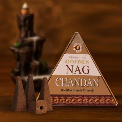 Produktbild von Räucherkegel & Räucherpyramiden Chandan (10 Stk) – Räucherwerk Sandelholz